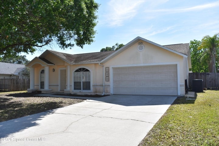 640 Murset Avenue SE, Palm Bay, FL 32909