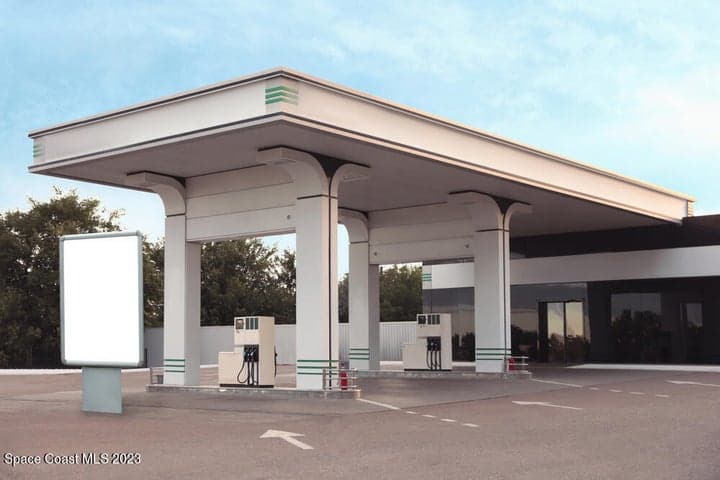 429 S Babcock Street, Melbourne, FL 32901