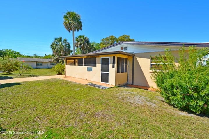 600 Burr Street, Melbourne, FL 32901