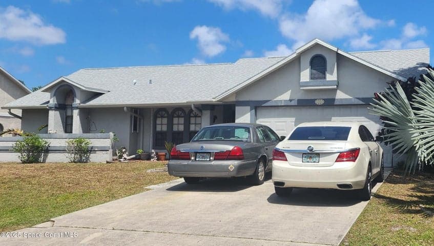 1381 Mann Avenue NW, Palm Bay, FL 32907