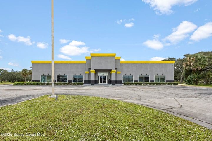 2705 N Harbor City Boulevard, Melbourne, FL 32935