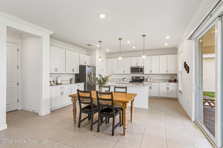 743 Veridian Circle NW, Palm Bay, FL 32907