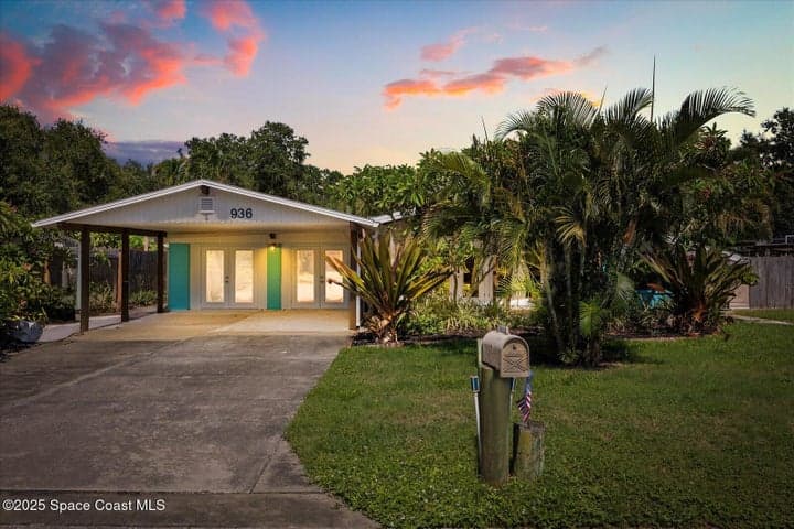 936 Santa Cruz Road, Cocoa Beach, FL 32931