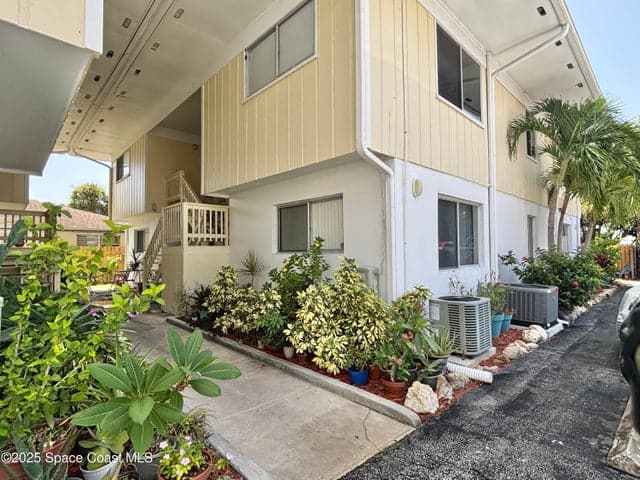 419 Ocean Avenue #406, Melbourne Beach, FL 32951