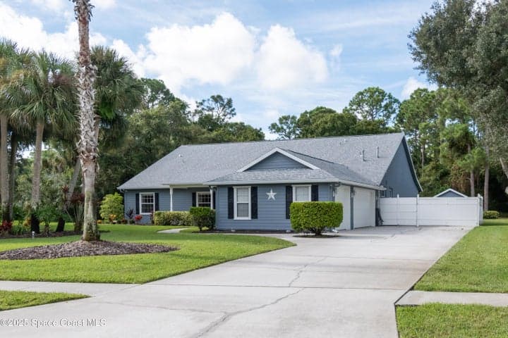 149 Dellwood Court SE, Palm Bay, FL 32909