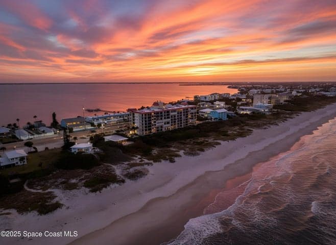 2815 S Atlantic Avenue #304, Cocoa Beach, FL 32931