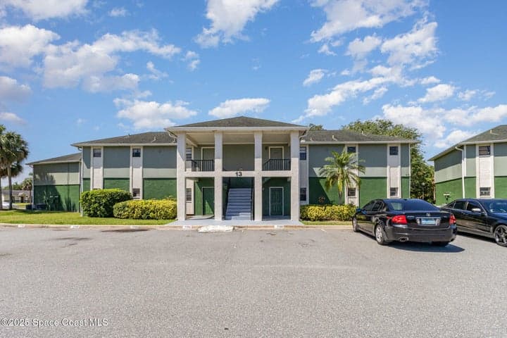 2219 Flower Tree Circle, Melbourne, FL 32935