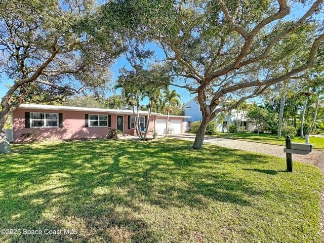 1375 Bay Shore Drive W, Cocoa Beach, FL 32931