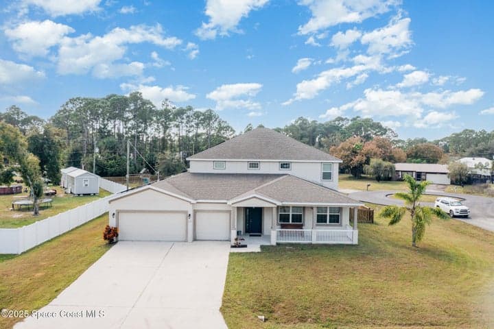 352 Gordon Road NW, Palm Bay, FL 32907