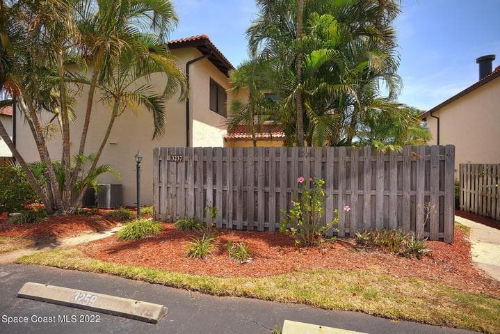 3237 Sea Oats Circle, Melbourne Beach, FL 32951