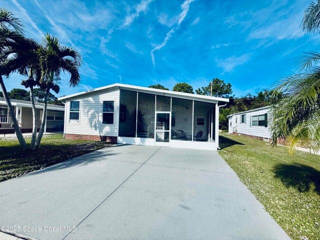 2399 Coconut Palm Drive NE, Palm Bay, FL 32905