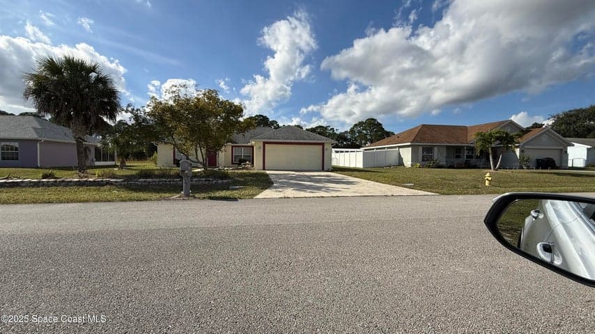 270 Aviation Avenue NE, Palm Bay, FL 32907