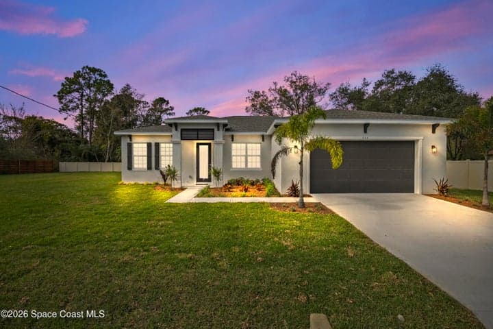655 Vine Street, Melbourne, FL 32904