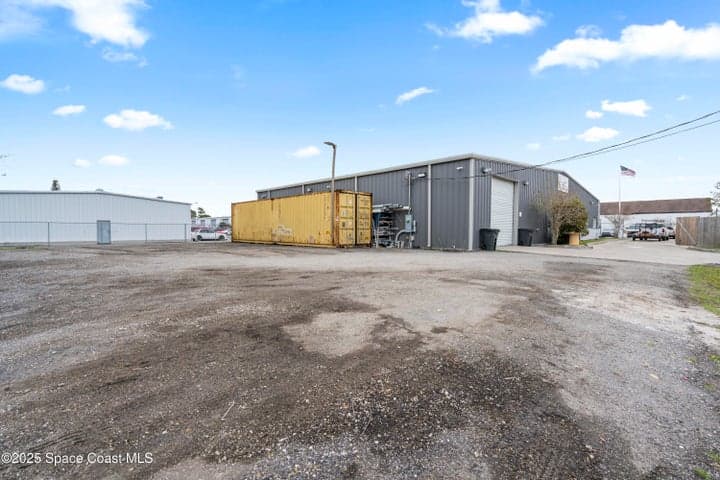 7790 Industrial Road, Melbourne, FL 32904