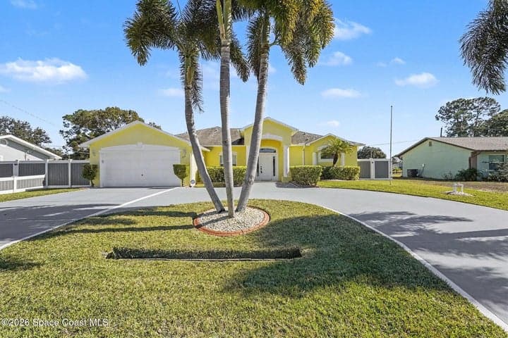 315 Bryn Mawr Avenue NE, Palm Bay, FL 32907