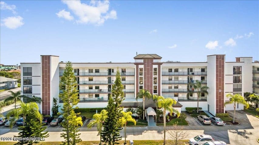 3613 S Banana River Boulevard #D504, Cocoa Beach, FL 32931