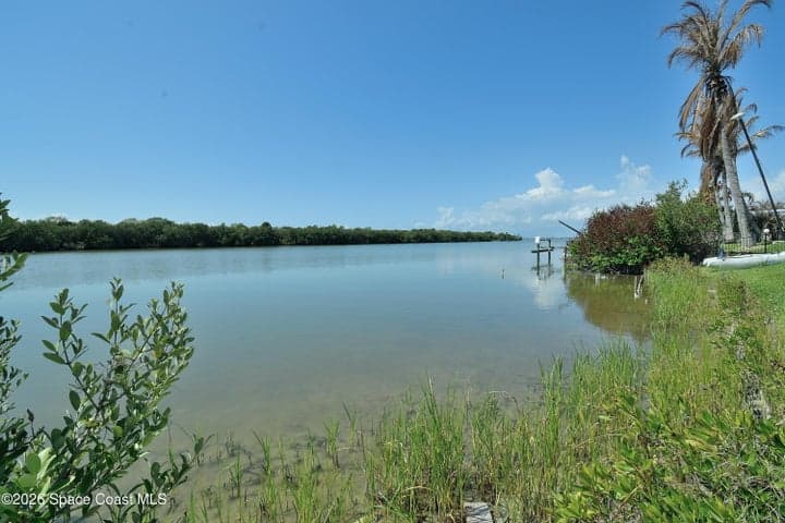 316 Kent Drive, Cocoa Beach, FL 32931
