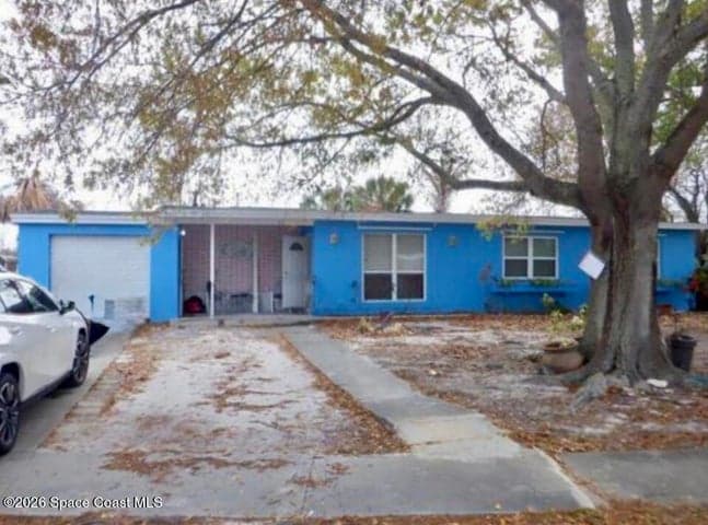 907 Abeto Street NE, Palm Bay, FL 32905