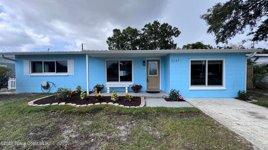 2137 Laden Road, Melbourne, FL 32935