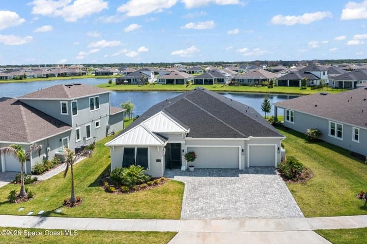 2258 Pangea Circle, Melbourne, FL 32940