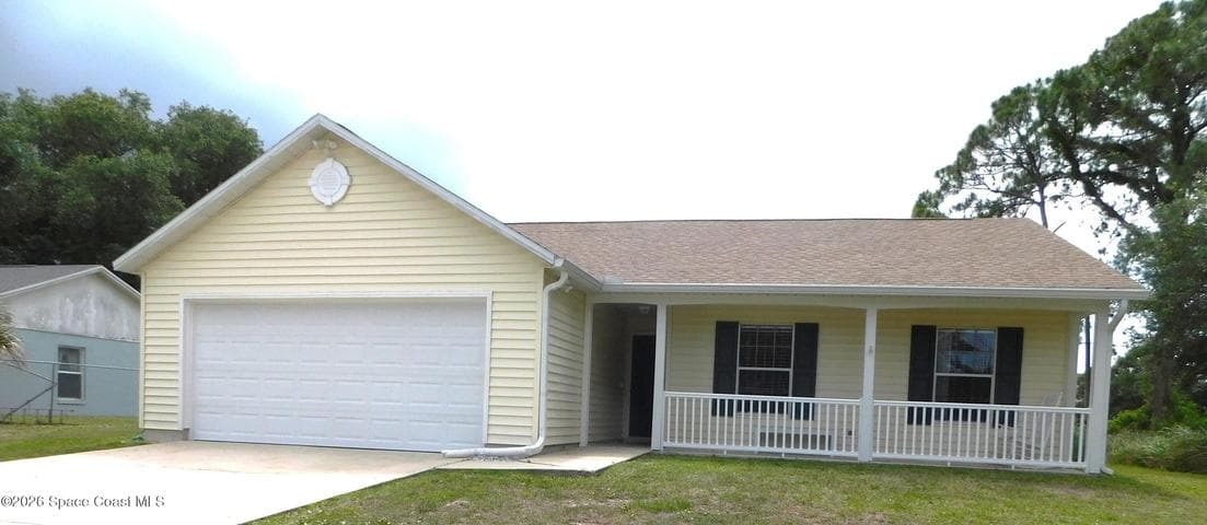 1592 Jasper Avenue NW, Palm Bay, FL 32907
