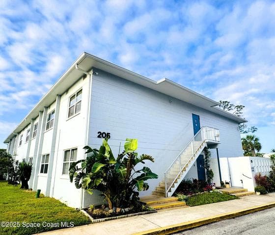 205 Buccaneer Avenue C1-104, Merritt Island, FL 32952