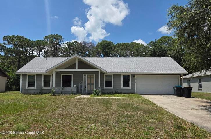 1738 Glenridge Street NW, Palm Bay, FL 32907