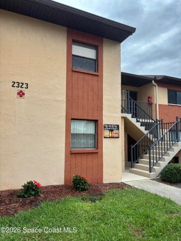 2323 Golf Lake Circle #1111, Melbourne, FL 32935