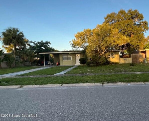 865 Canada Street NE, Palm Bay, FL 32905